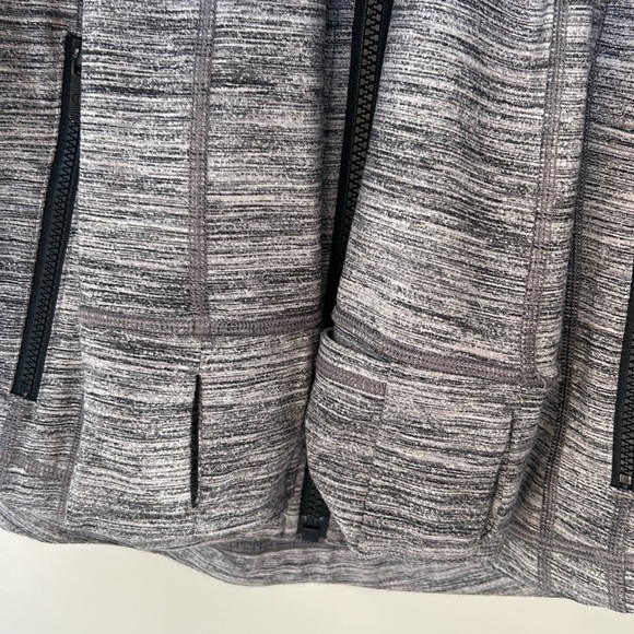 Lululemon Define Full Zip Jacket women’s size 6 Heathered Grey Black Luon - Picture 8 of 14